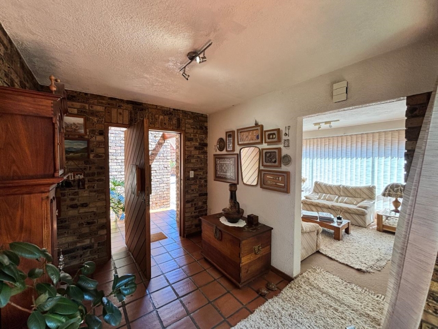 5 Bedroom Property for Sale in Heilige Akker North West